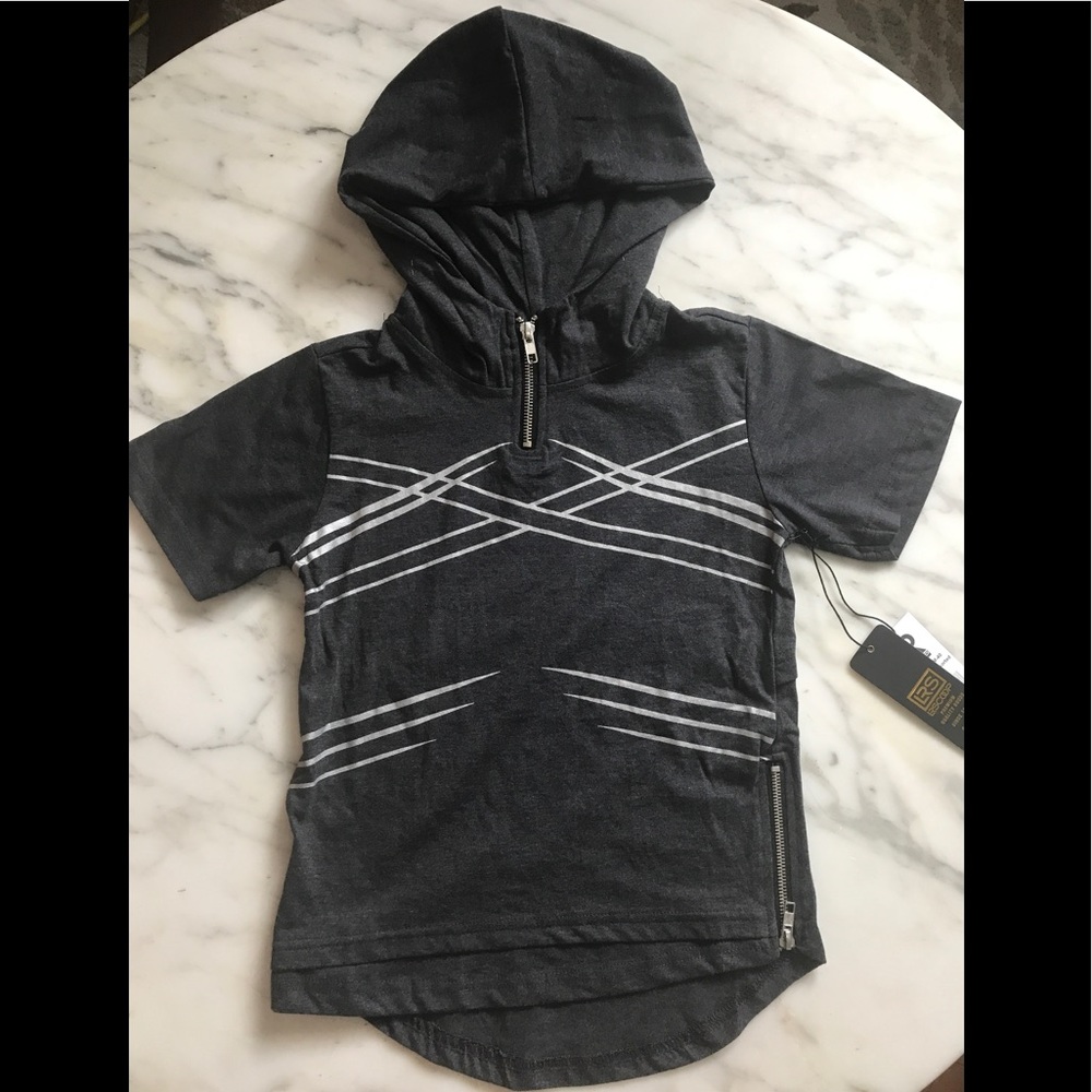 🎁 Brand New Boys Hooded Tshirt with zips